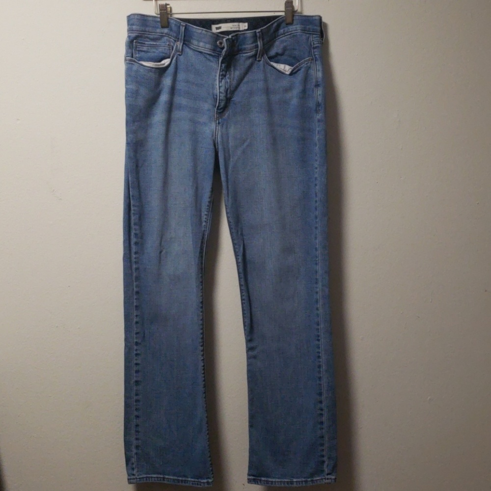 Levi's 525 Perfect Waist